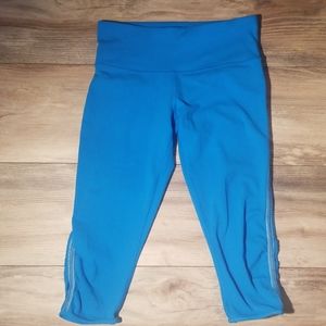 Lululemon teal capri leggings size 4